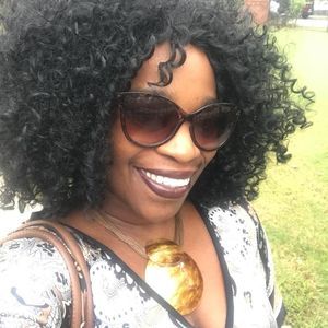 Meet your Posher, Davida